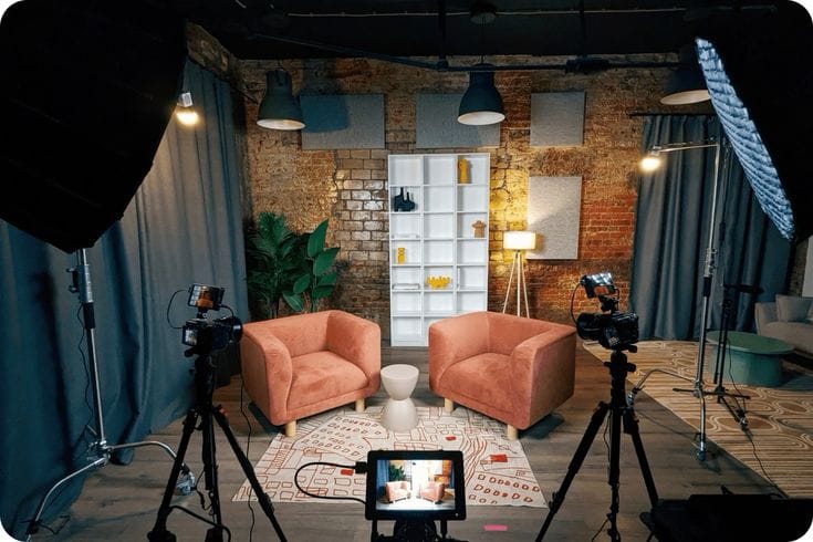 Back Casting Room
